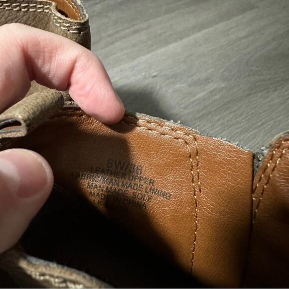 Lucky Brand Basel Taupe Dune Side Zip‎ Block Heel Leather Booties Size 8 - Picture 6 of 10